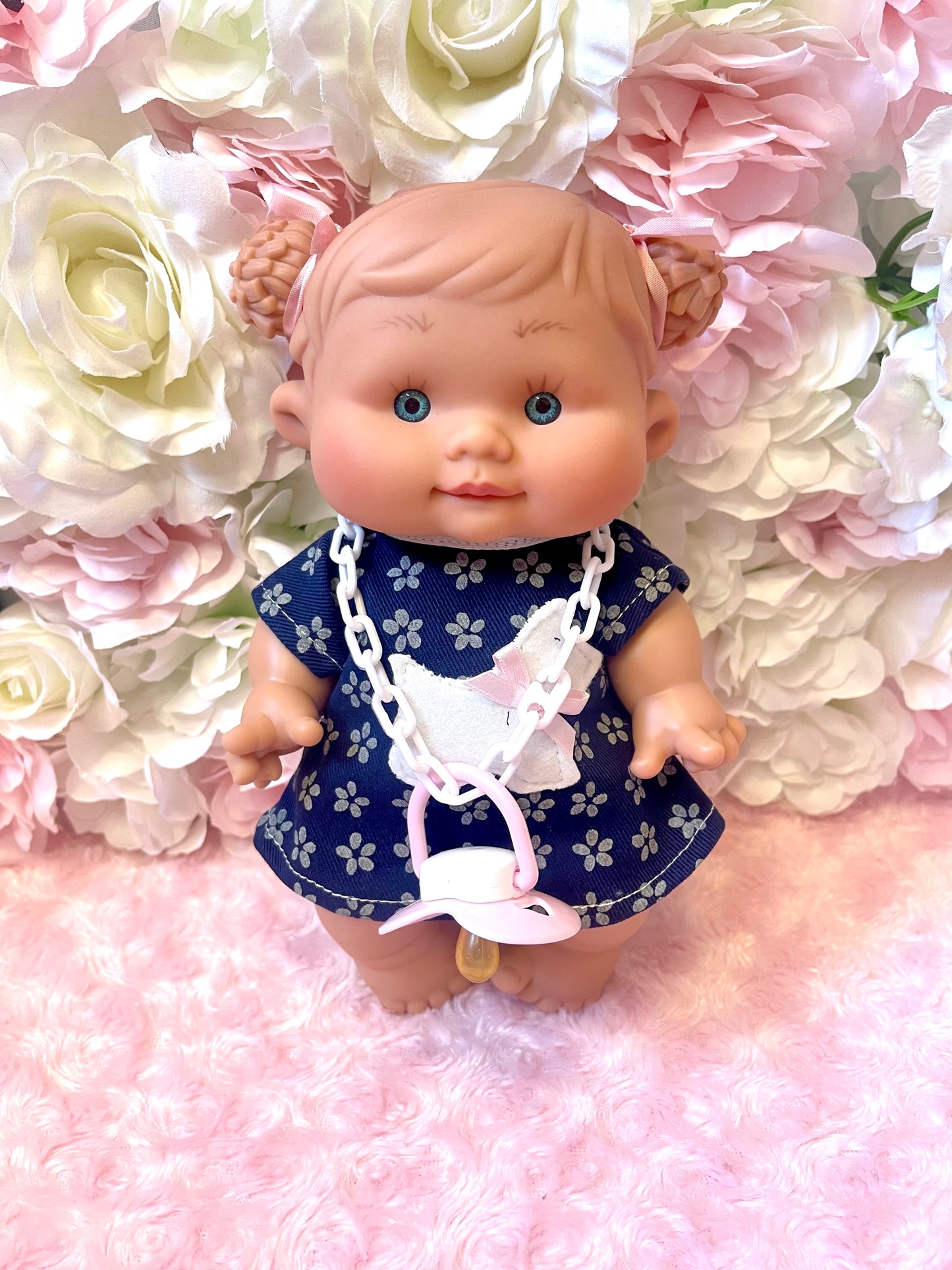 Medium Doll 15