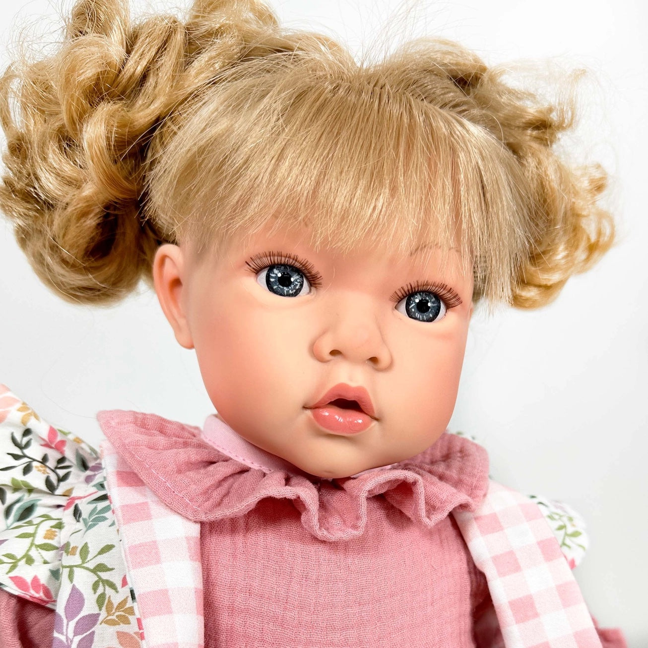 Susette - 45cm - Soft Bodied