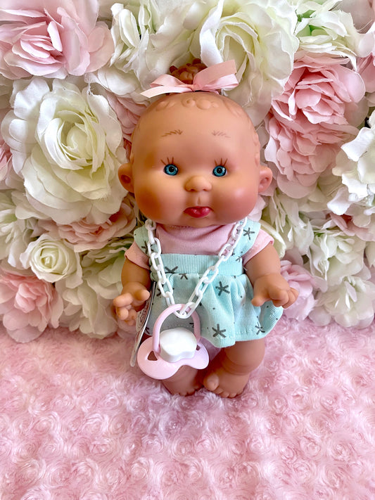 Medium Doll 6